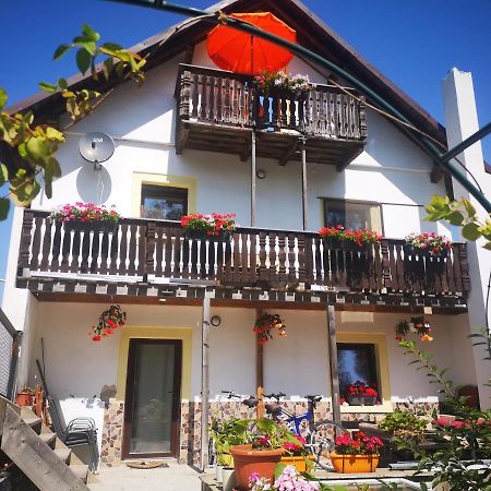 Ferien- Und Businesswohnung Relax Im Ersten Stock Sonnen Buitenkant foto