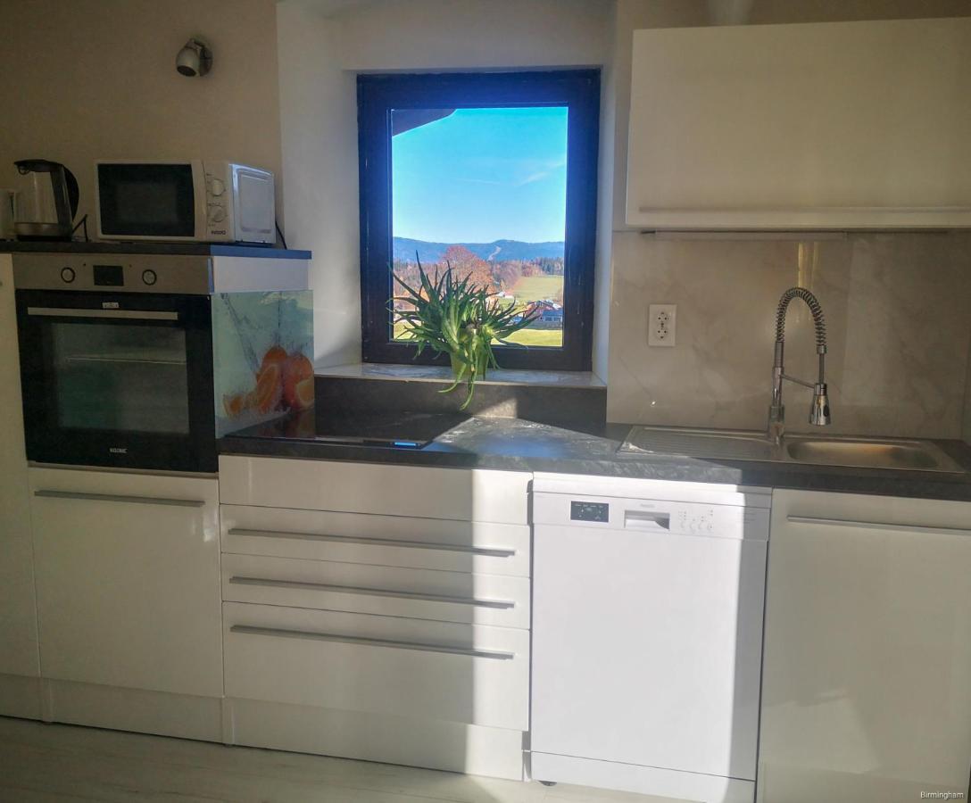 Ferien- Und Businesswohnung Relax Im Ersten Stock Sonnen Buitenkant foto