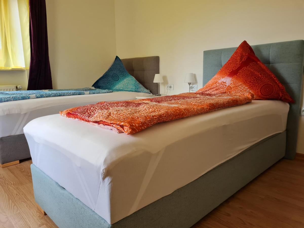 Ferien- Und Businesswohnung Relax Im Ersten Stock Sonnen Buitenkant foto