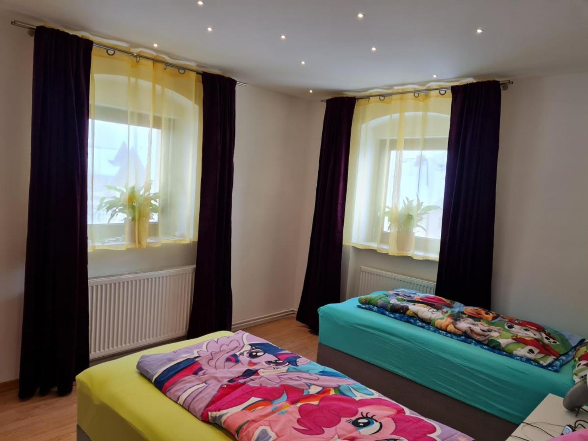 Ferien- Und Businesswohnung Relax Im Ersten Stock Sonnen Buitenkant foto